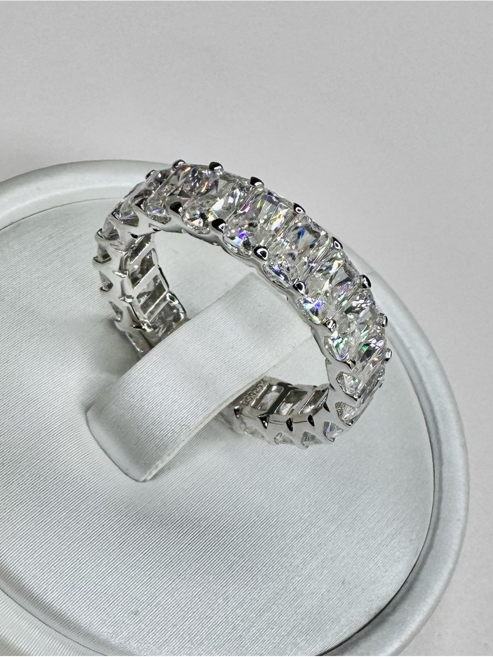 MOISSANITE 6.62 c.t.w Emerald Cut Band Ring Gorgeous Video